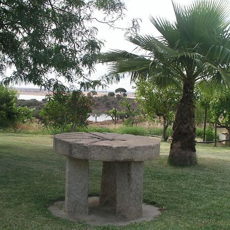 Monte Do Caneiro Mourão Esterno foto